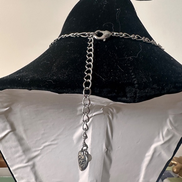 Betsey Johnson Hearts Rhinestone Bib Necklace Signed Hollywood Romance Glamour - Picture 9 of 11